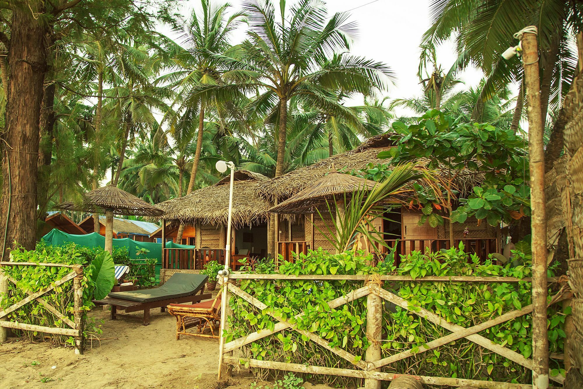 Mariposa Beach Grove Агонда Екстер'єр фото